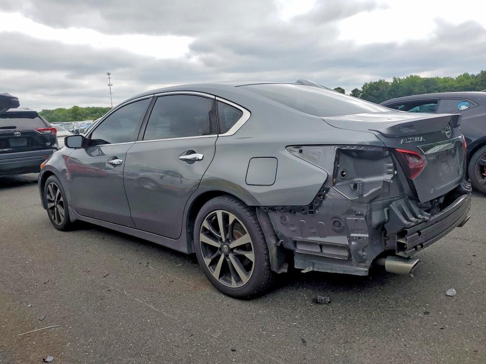 Продажа на аукционе авто 2018 Nissan Altima, vin: 1N4AL3AP1JC239782, номер лота: 64564866