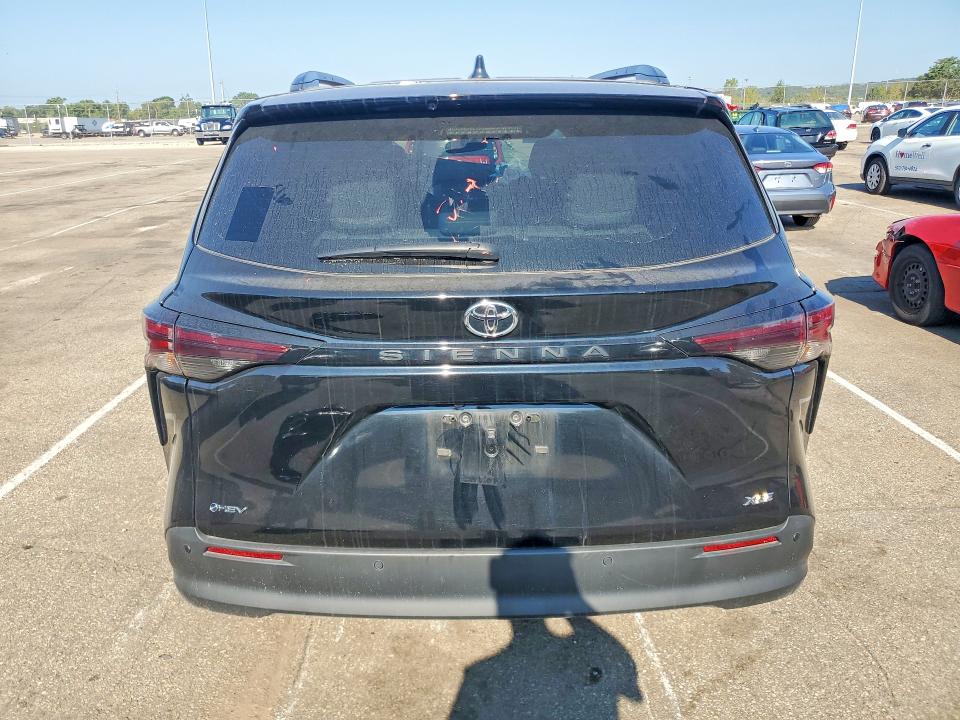 2026 Toyota Sienna მანქანა იყიდება აუქციონზე, vin: 5TDYRKEC0TS291768, აუქციონის ნომერი: 66350556