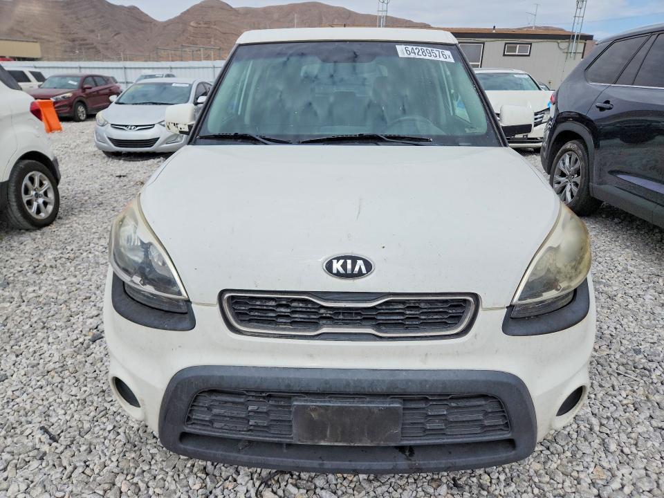 64289576 :رقم المزاد ، KNDJT2A56D7572771 vin ، 2013 Kia Soul مزاد بيع