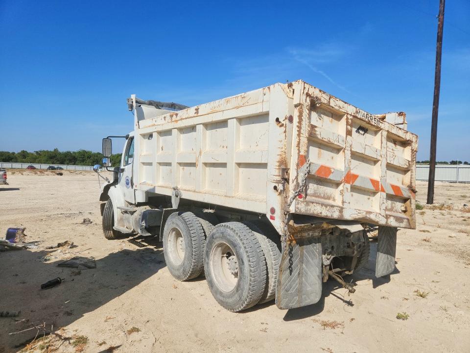 Продажа на аукционе авто 2015 Freightliner M2, vin: 1FVHC5DV7FHGS1105, номер лота: 65884076