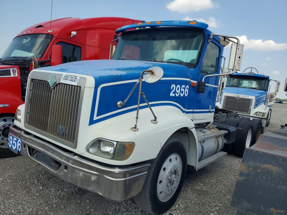 Auction sale of the 2000 International 9400i, vin: 2HSCNAMR5YC054273, lot number: 65875526