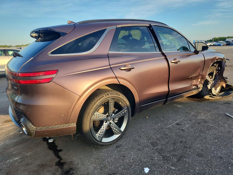 Продажа на аукционе авто 2022 Genesis Gv70, vin: KMUMADTB9NU039086, номер лота: 64789566