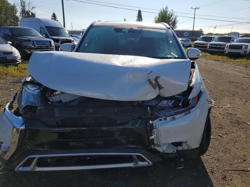 2020 Mitsubishi Outlander მანქანა იყიდება აუქციონზე, vin: JA4AZ2A32LZ612628, აუქციონის ნომერი: 66355036