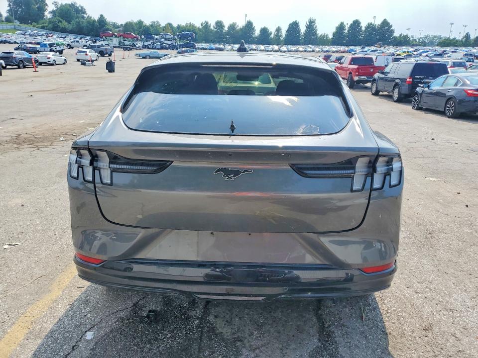 2023 Ford Mustang Mach-e მანქანა იყიდება აუქციონზე, vin: 3FMTK3SU7PMA70185, აუქციონის ნომერი: 64149016
