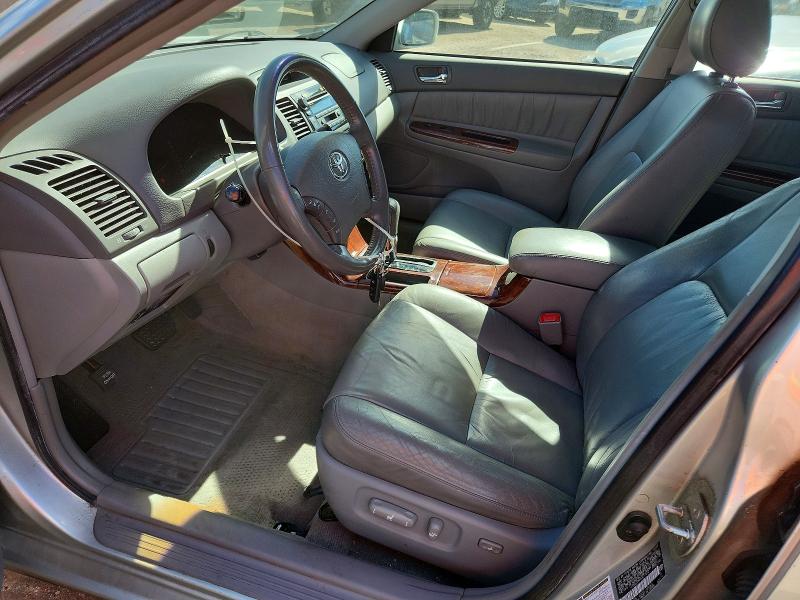 64969856 :رقم المزاد ، JTDBE30KX53011512 vin ، 2005 Toyota Camry مزاد بيع