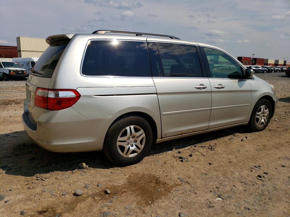 63724626 :رقم المزاد ، 5FNRL38657B123166 vin ، 2007 Honda Odyssey مزاد بيع