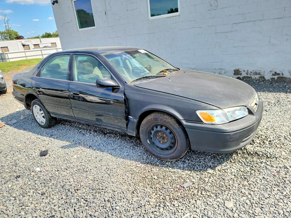 65735656 :رقم المزاد ، 4T1BG22K7YU971866 vin ، 2000 Toyota Camry مزاد بيع