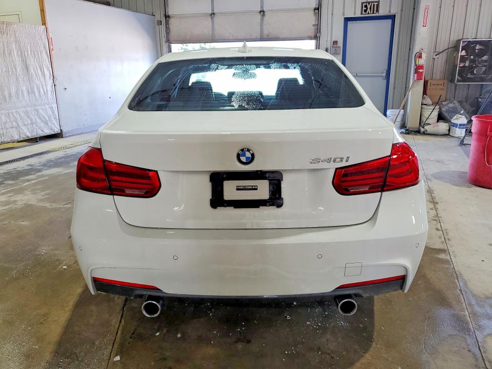2017 Bmw 340 მანქანა იყიდება აუქციონზე, vin: WBA8B7G56HNU37391, აუქციონის ნომერი: 63037846