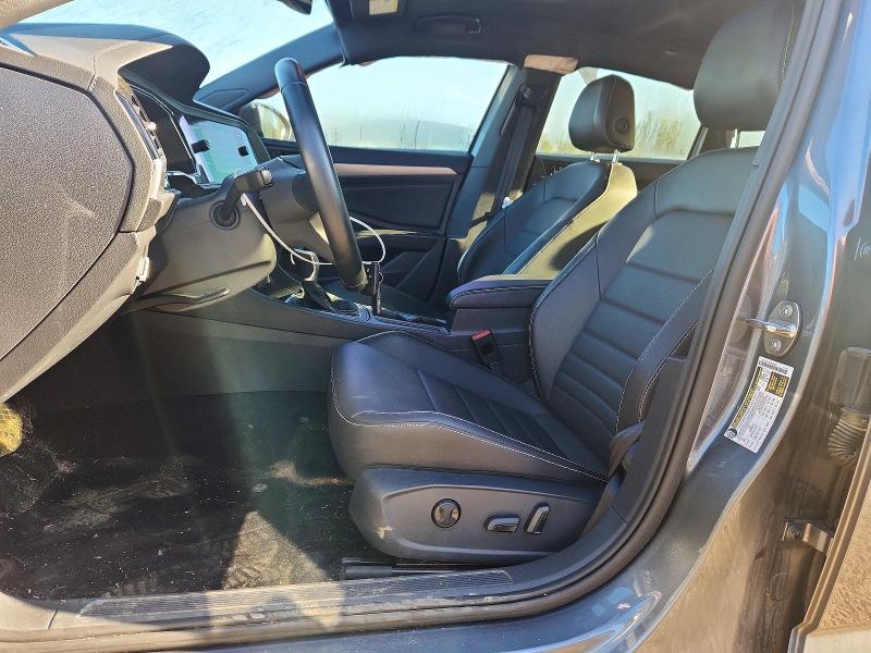 65659416 :رقم المزاد ، 3VWSM7BU3NM025689 vin ، 2022 Volkswagen Jetta مزاد بيع