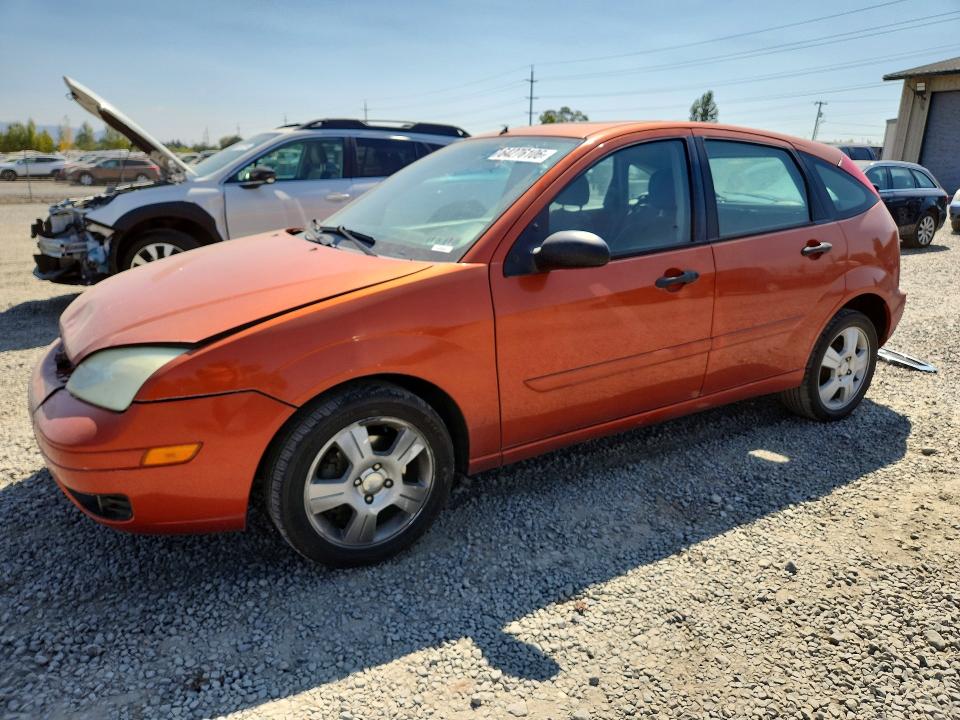2005 Ford Focus მანქანა იყიდება აუქციონზე, vin: 3FAFP37N55R103002, აუქციონის ნომერი: 64276106