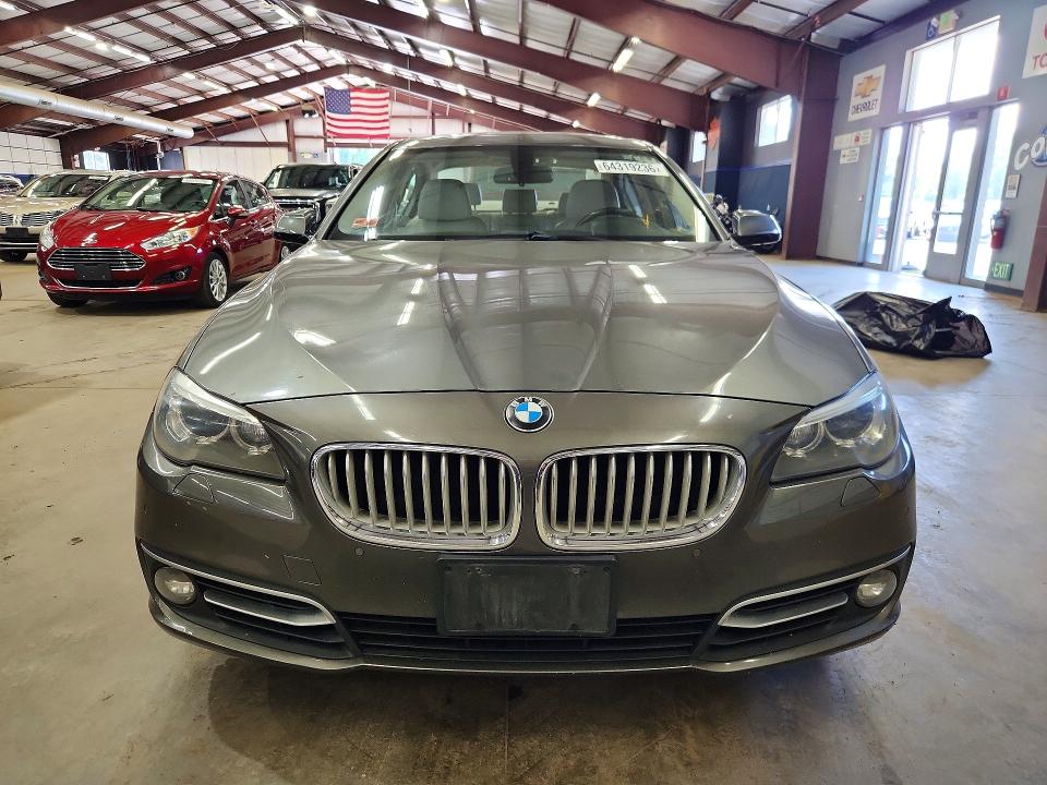 64319236 :رقم المزاد ، WBA5B3C59ED537374 vin ، 2014 Bmw 535 مزاد بيع