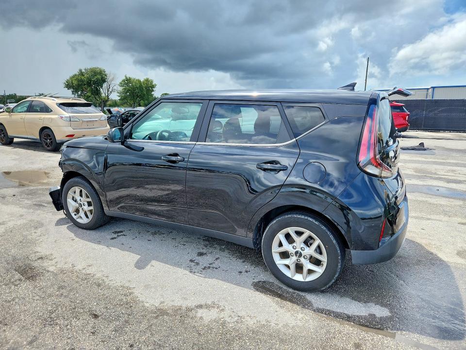2023 Kia Soul მანქანა იყიდება აუქციონზე, vin: KNDJ23AU3P7874863, აუქციონის ნომერი: 64137236