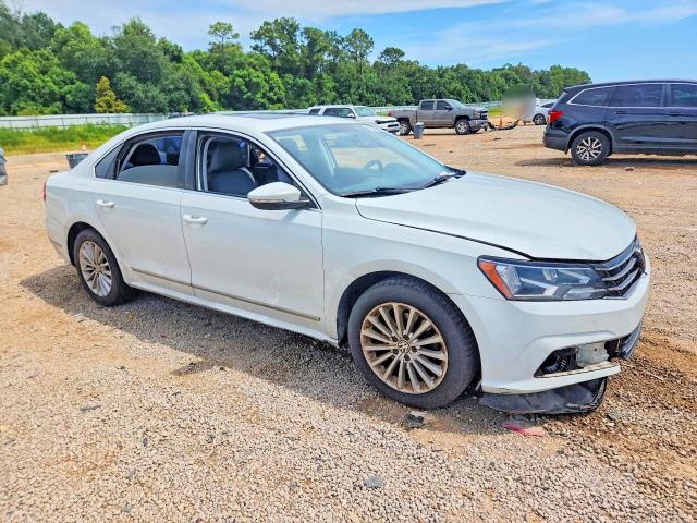Продаж на аукціоні авто 2016 Volkswagen Passat, vin: 1VWBS7A30GC038547, номер лоту: 64736476