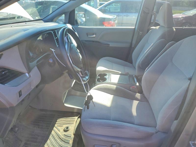 2015 Toyota Sienna მანქანა იყიდება აუქციონზე, vin: 5TDKK3DC7FS689730, აუქციონის ნომერი: 63521486