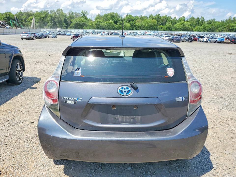 Продажа на аукционе авто 2013 Toyota Prius C, vin: JTDKDTB32D1050758, номер лота: 64017856