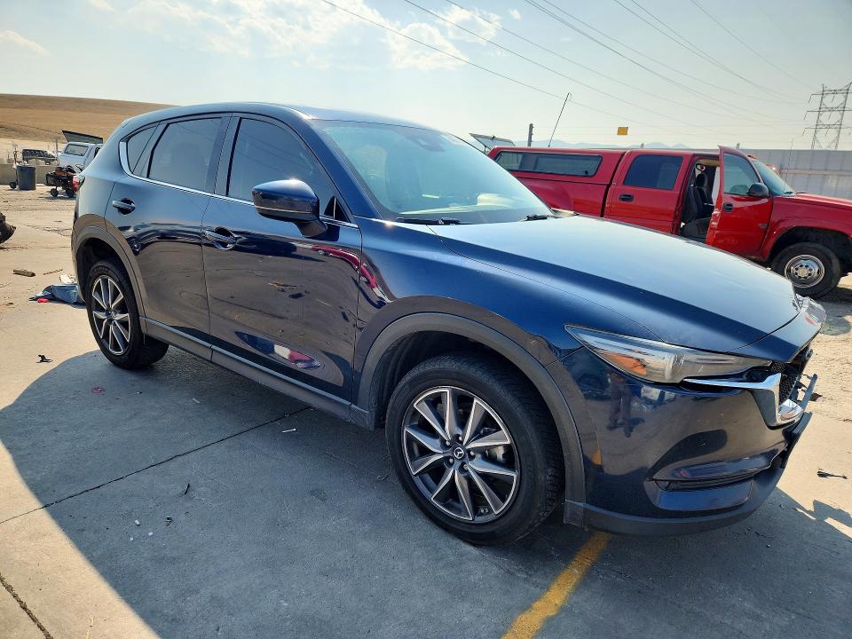 64229266 :رقم المزاد ، JM3KFBDMXJ0451798 vin ، 2018 Mazda Cx-5 مزاد بيع