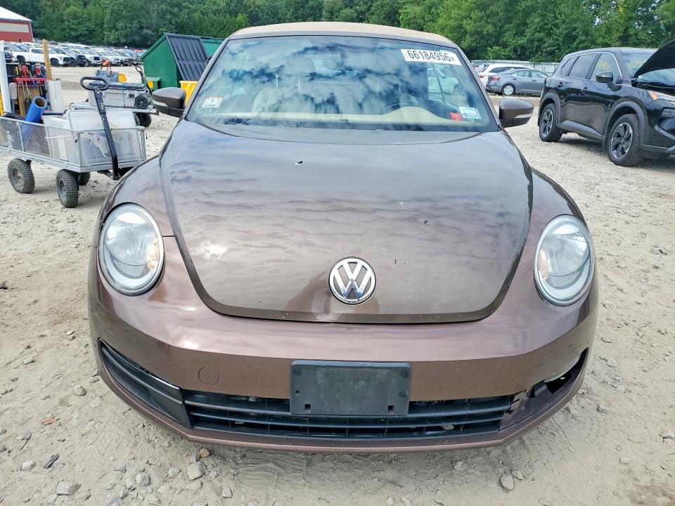 2013 Volkswagen Beetle მანქანა იყიდება აუქციონზე, vin: 3VW5X7AT5DM823929, აუქციონის ნომერი: 66184956