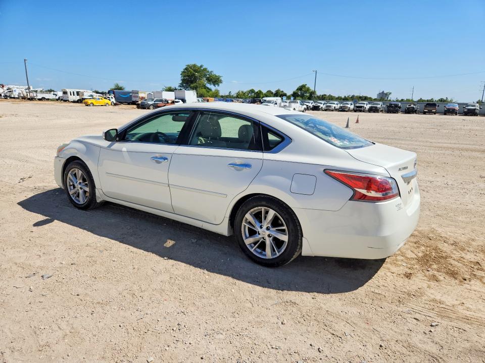 2015 Nissan Altima მანქანა იყიდება აუქციონზე, vin: 1N4AL3AP4FC259225, აუქციონის ნომერი: 66029036