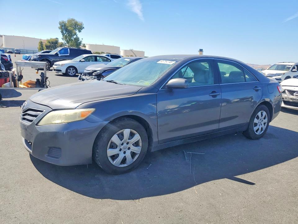65754746 :رقم المزاد ، 4T1BF3EK2BU203644 vin ، 2011 Toyota Camry مزاد بيع
