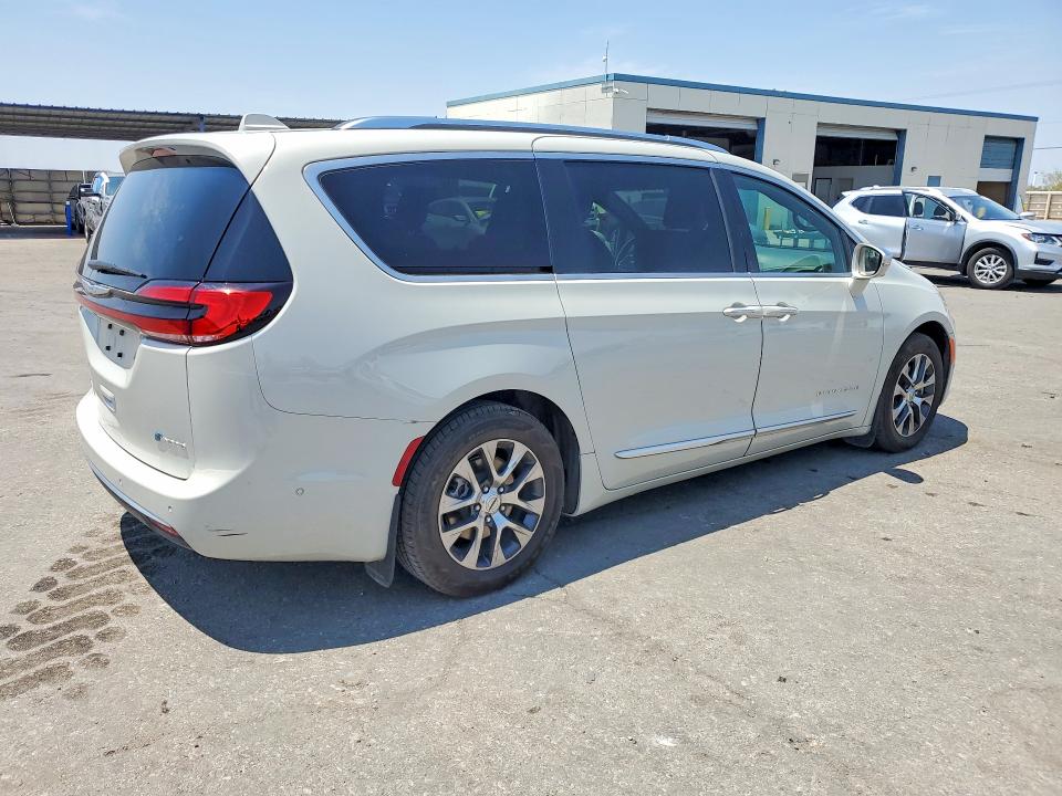 Продажа на аукционе авто 2021 Chrysler Pacifica, vin: 2C4RC1N72MR522621, номер лота: 64483466