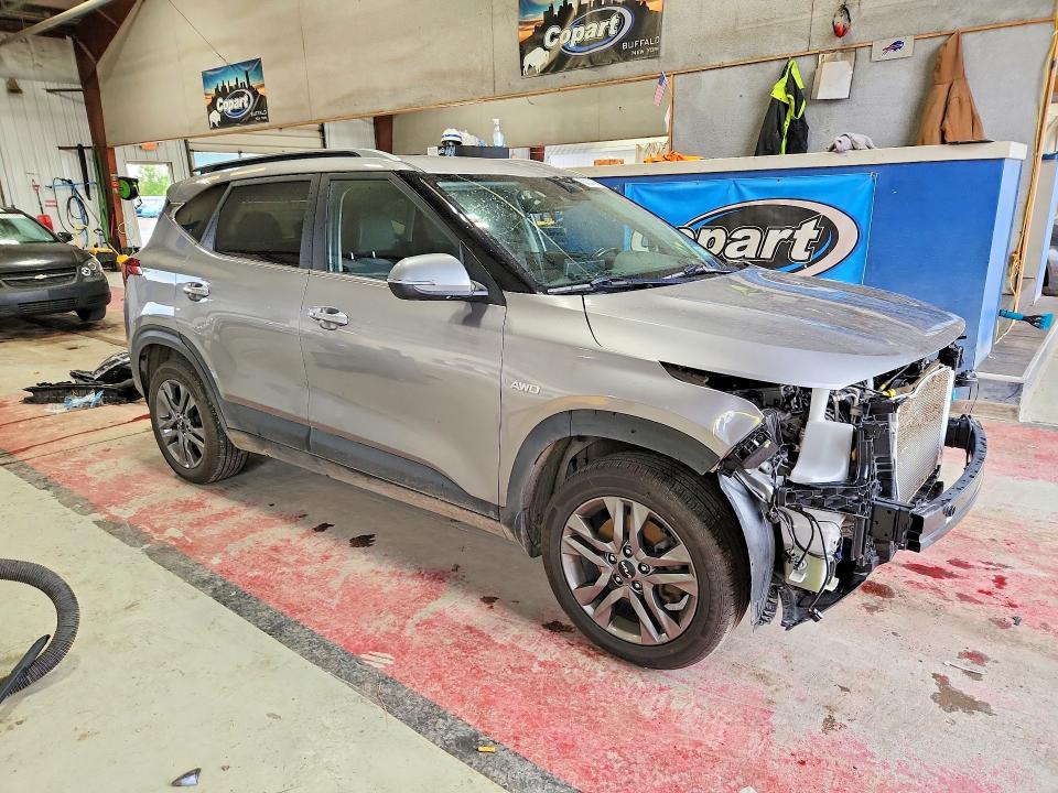 63854166 :رقم المزاد ، KNDEUCAA7N7315119 vin ، 2022 Kia Seltos مزاد بيع