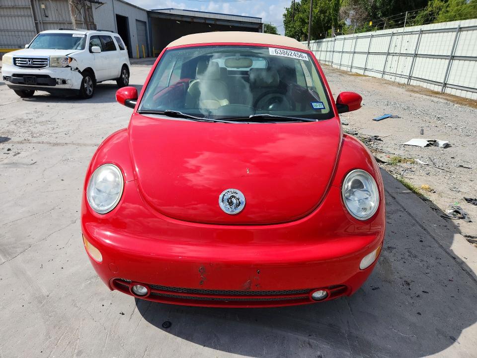 63862456 :رقم المزاد ، 3VWCM31Y55M353486 vin ، 2005 Volkswagen New Beetle مزاد بيع