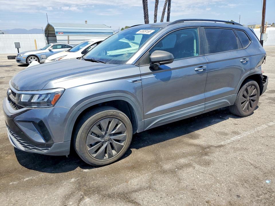 Продаж на аукціоні авто 2022 Volkswagen Taos, vin: 3VVDX7B27NM077054, номер лоту: 63609166