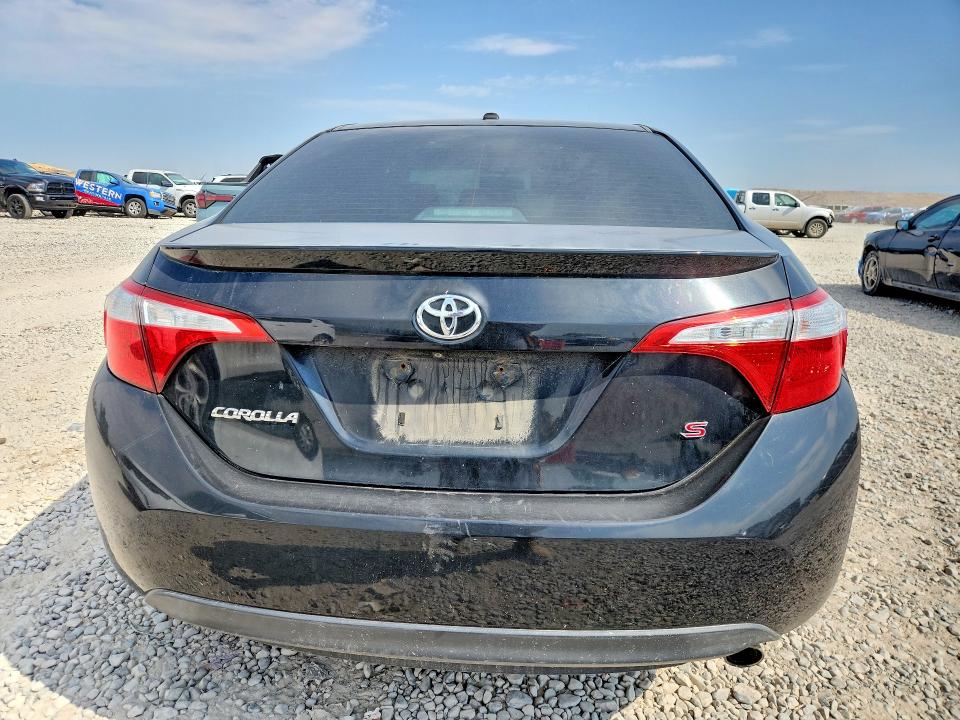 Продаж на аукціоні авто 2015 Toyota Corolla, vin: 5YFBURHE5FP240533, номер лоту: 64052406