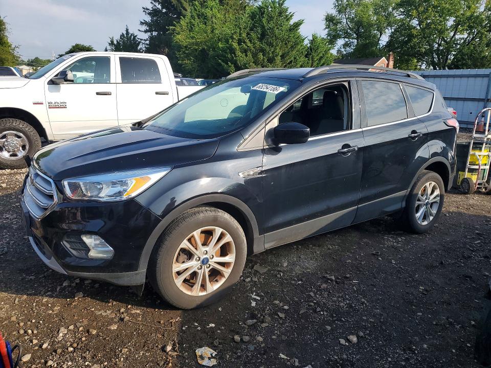 Продажа на аукционе авто 2018 Ford Escape, vin: 1FMCU9GD5JUD40233, номер лота: 65254186