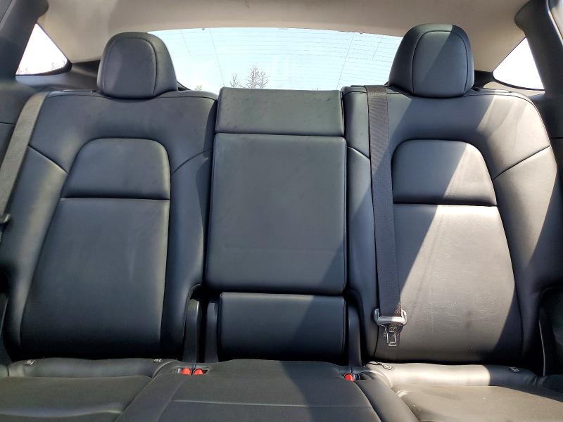 64058036 :رقم المزاد ، 5YJYGDEEXMF203821 vin ، 2021 Tesla Model Y مزاد بيع