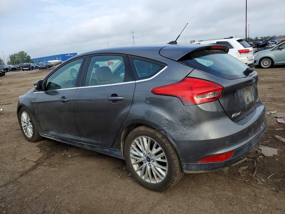 64898696 :رقم المزاد ، 1FADP3N24HL220170 vin ، 2017 Ford Focus مزاد بيع