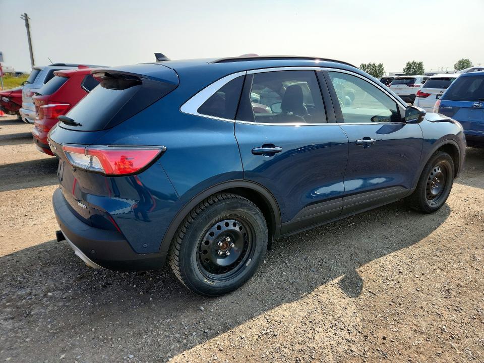 2020 Ford Escape მანქანა იყიდება აუქციონზე, vin: 1FMCU9J92LUB45844, აუქციონის ნომერი: 63700046