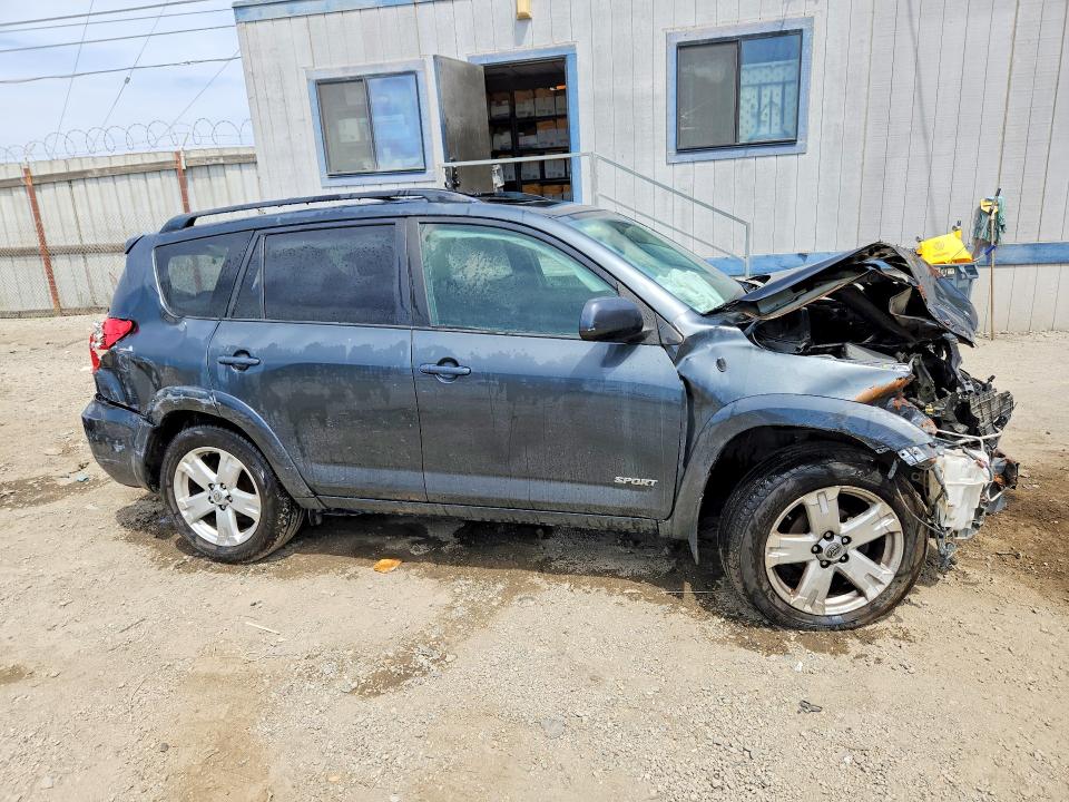 65203906 :رقم المزاد ، JTMBD32V966010216 vin ، 2006 Toyota Rav4 مزاد بيع