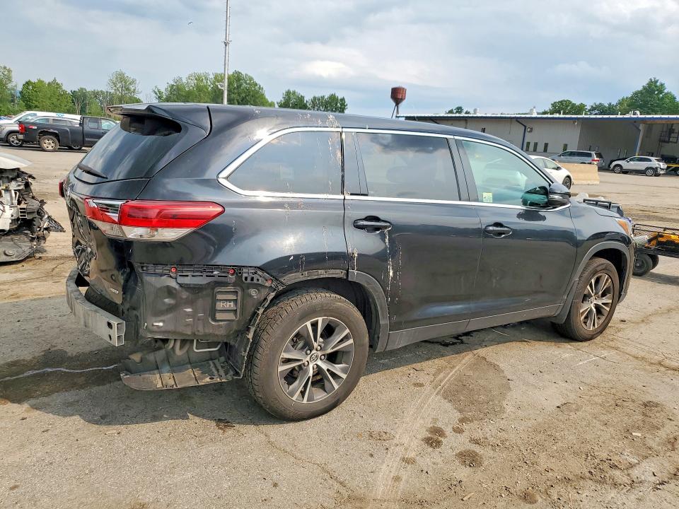 Продаж на аукціоні авто 2019 Toyota Highlander, vin: 5TDBZRFH9KS963107, номер лоту: 64765916