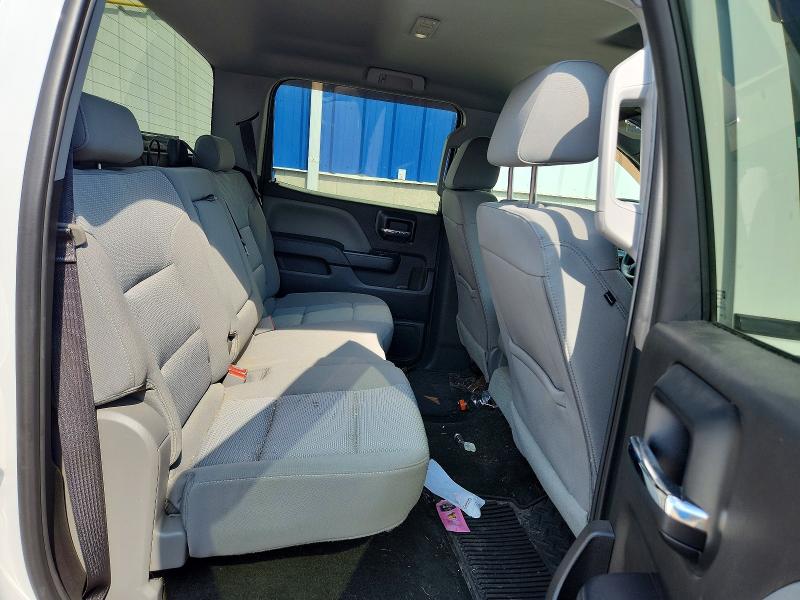 64564876 :رقم المزاد ، 3GCUKPEC6JG210347 vin ، 2018 Chevrolet Silverado مزاد بيع