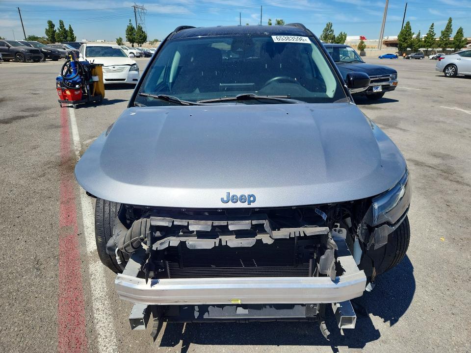 65383596 :رقم المزاد ، 3C4NJDCB3NT158804 vin ، 2022 Jeep Compass مزاد بيع