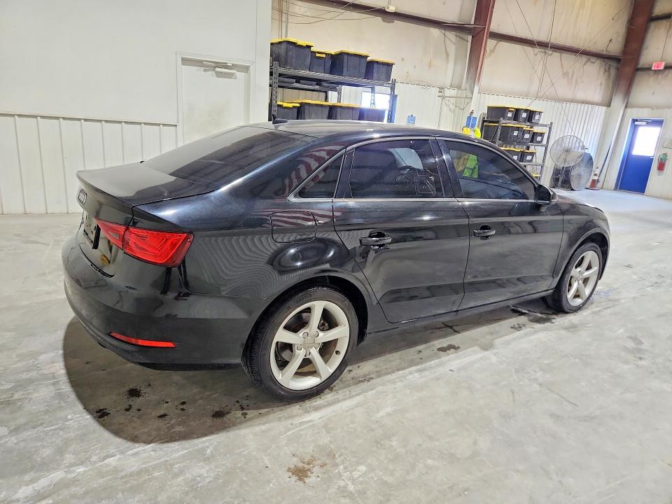 64993736 :رقم المزاد ، WAUACGFF7F1085547 vin ، 2015 Audi A3 مزاد بيع