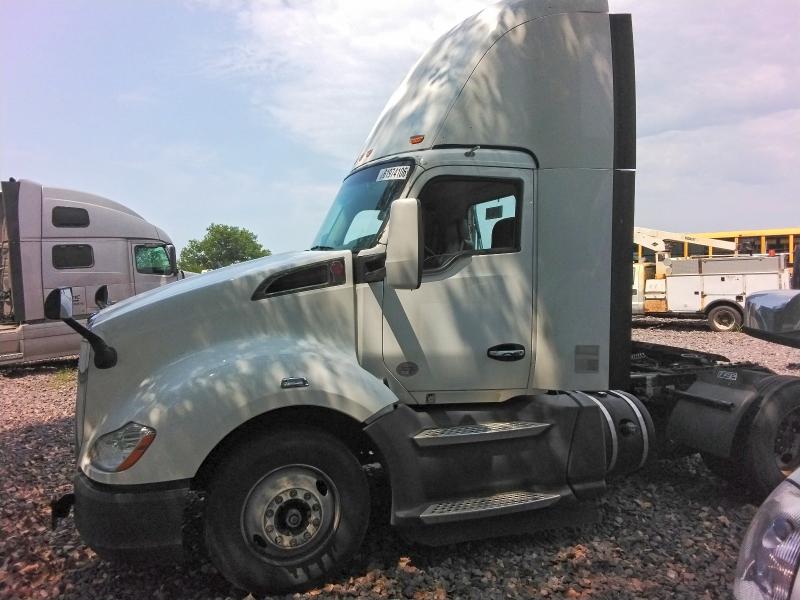 61974106 :رقم المزاد ، 1XKYA48X0LJ394188 vin ، 2020 Kenworth T680 مزاد بيع