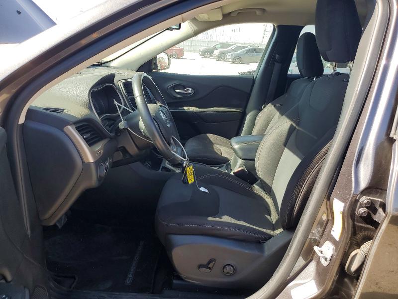 63310266 :رقم المزاد ، 1C4PJLCB1FW530865 vin ، 2015 Jeep Cherokee مزاد بيع