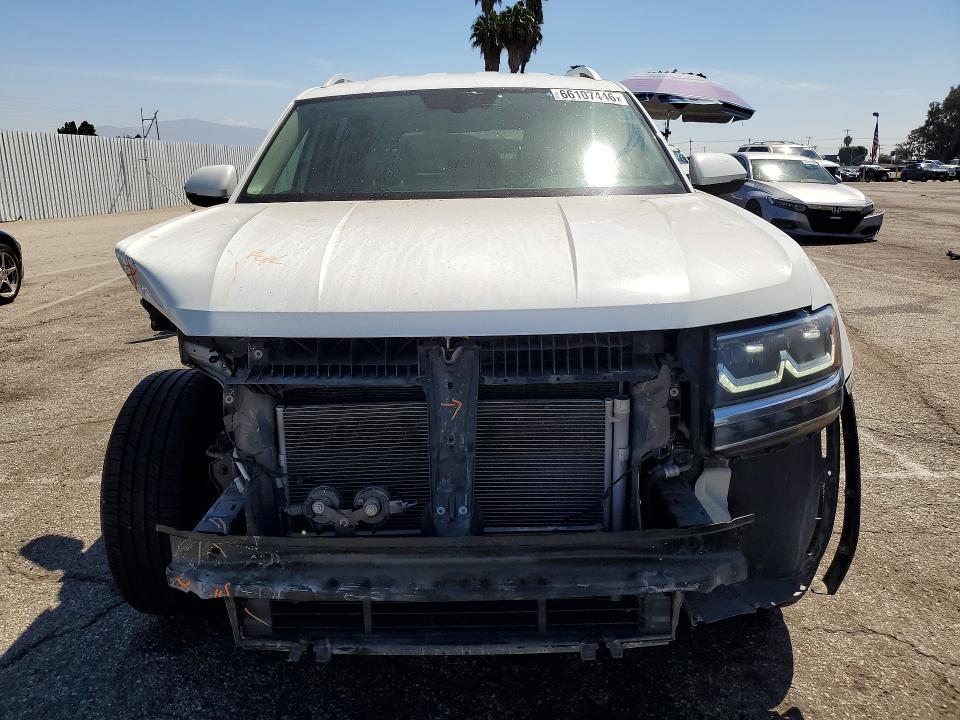 66107446 :رقم المزاد ، 1V2CP2CAXJC592790 vin ، 2018 Volkswagen Atlas مزاد بيع