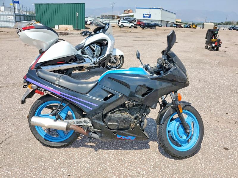 62494936 :رقم المزاد ، JH2MC1503JM001474 vin ، 1988 Honda Vtr250 مزاد بيع