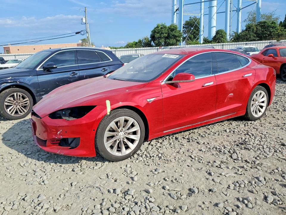 2016 Tesla Model S მანქანა იყიდება აუქციონზე, vin: 5YJSA1E16GF144886, აუქციონის ნომერი: 65407116