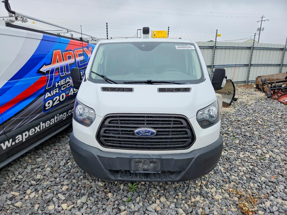 64484546 :رقم المزاد ، 1FTYE1ZM4KKA83567 vin ، 2019 Ford Transit مزاد بيع