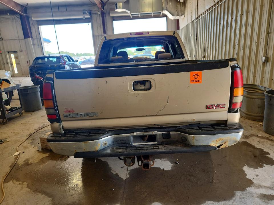 Продажа на аукционе авто 2006 Gmc New Sierra, vin: 2GTEK13N561273607, номер лота: 62582696