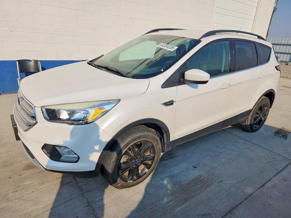 Auction sale of the 2018 Ford Escape, vin: 1FMCU9GD7JUB38526, lot number: 64304836