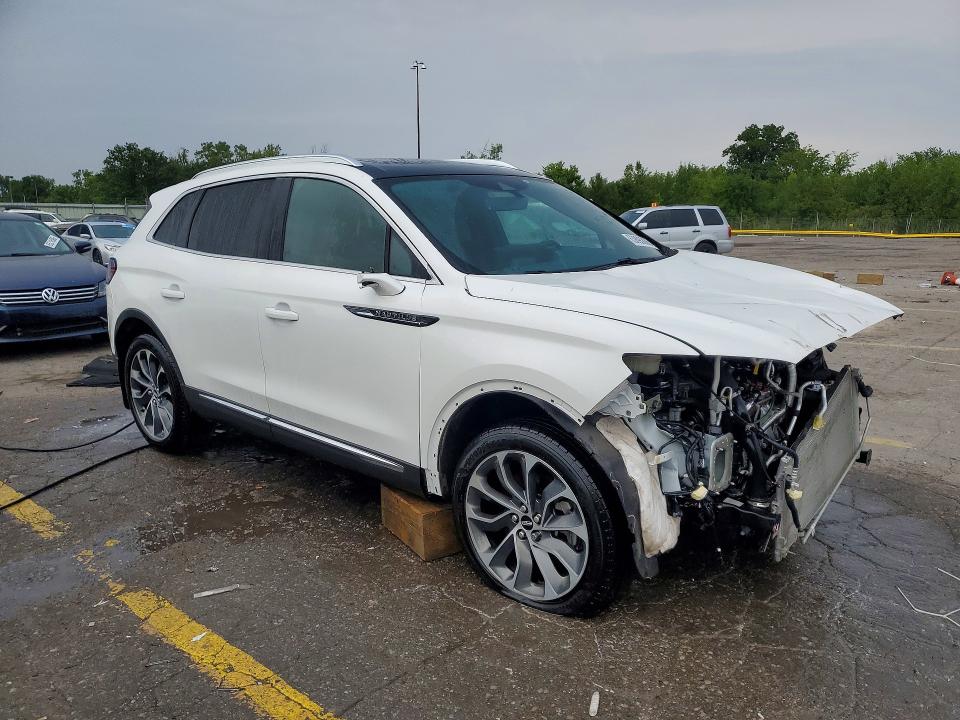 Продажа на аукционе авто 2022 Lincoln Nautilus, vin: 2LMPJ8KP7NBL15050, номер лота: 63898886