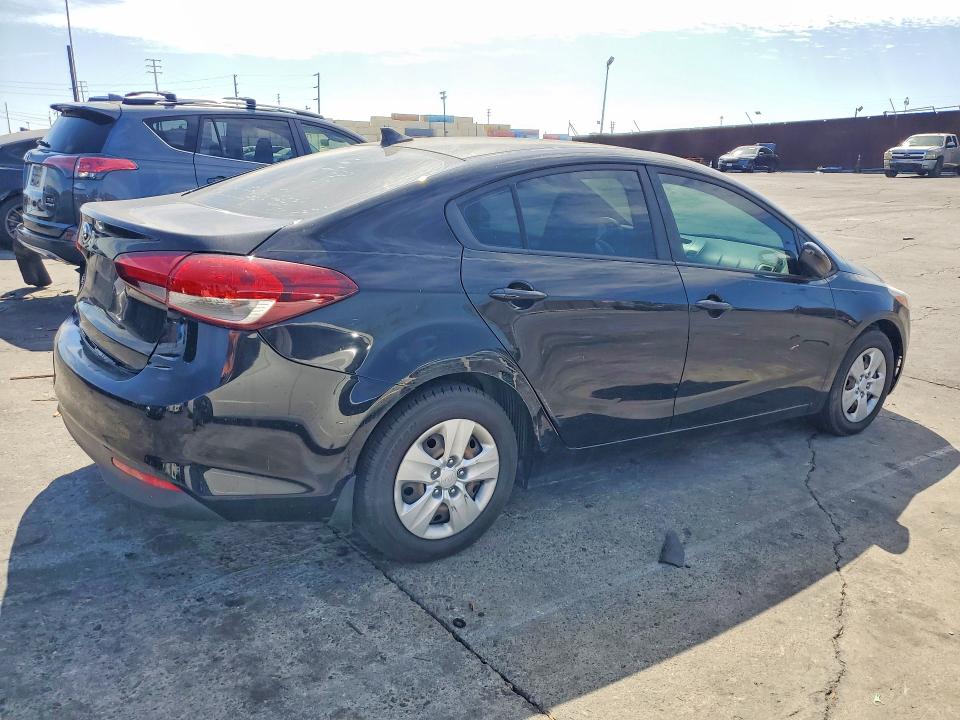 Продажа на аукционе авто 2017 Kia Forte, vin: 3KPFK4A75HE069177, номер лота: 66475676