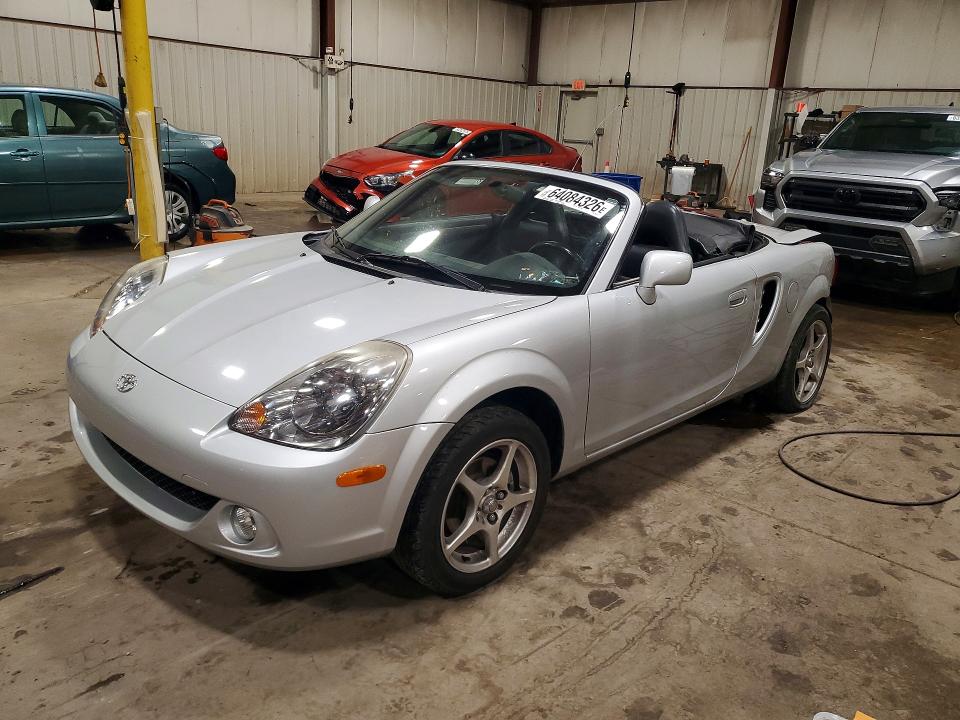 Auction sale of the 2004 Toyota Mr2 Spyder, vin: JTDFR320340068183, lot number: 64084326