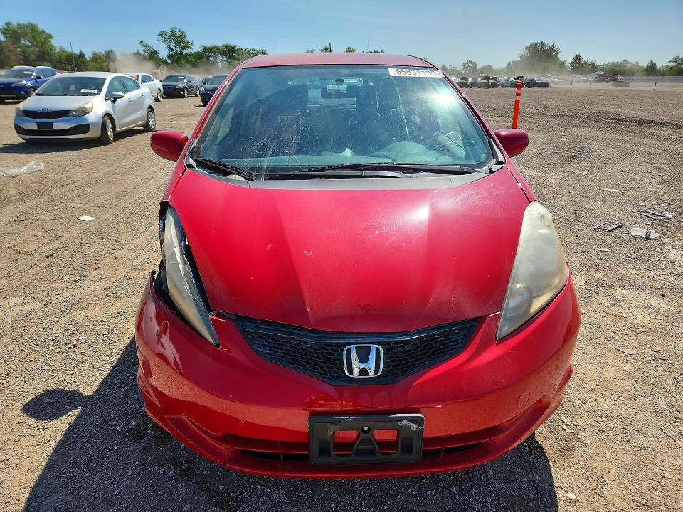 65831196 :رقم المزاد ، JHMGE8H36DC068836 vin ، 2013 Honda Fit مزاد بيع