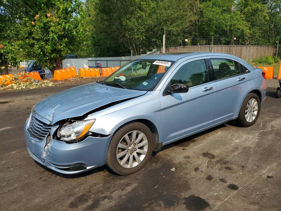 Auction sale of the 2014 Chrysler 200, vin: 1C3CCBCG7EN134981, lot number: 63698566